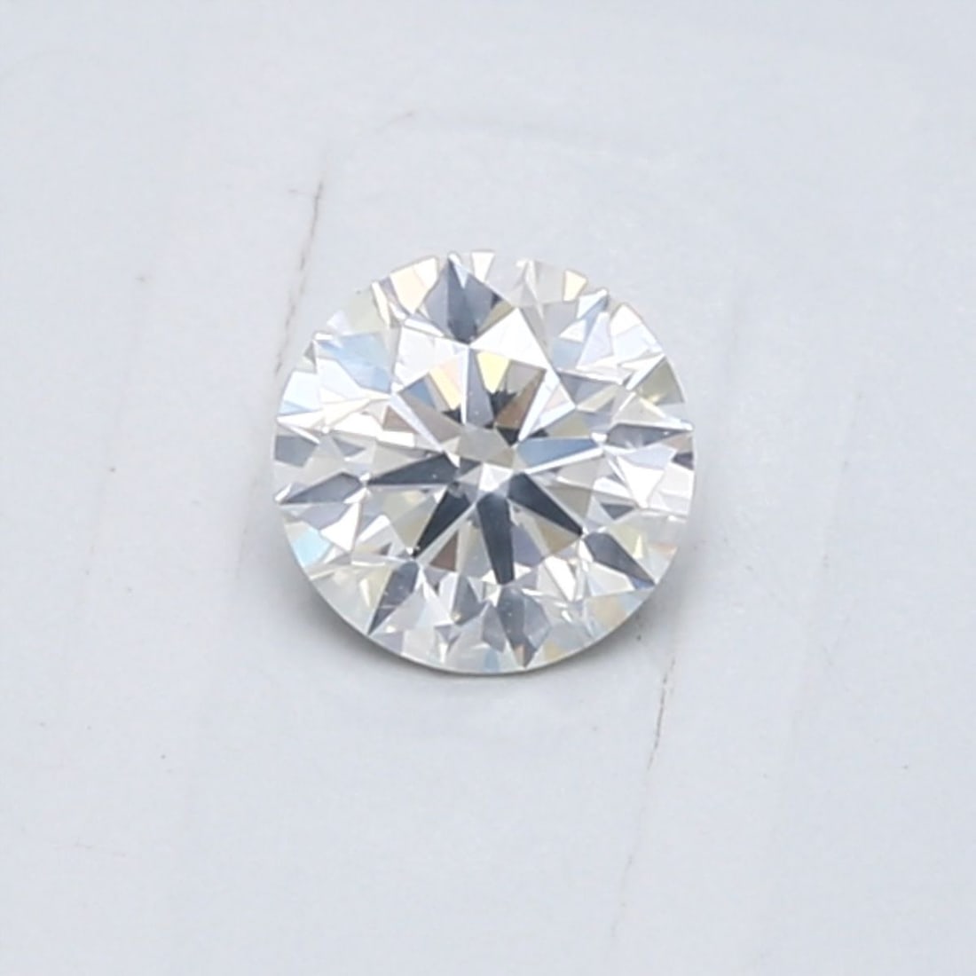 Loose Diamond - ROUND 0.4ct F I1: Loose Diamond - ROUND 0.4ct F I1 Source: Natural Shape: ROUND Carats: 0.4 Color: F Clarity: I1 Certification: GIA Video: