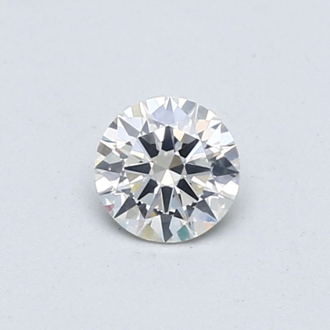 Loose Diamond - ROUND 0.4ct H SI2: Loose Diamond - ROUND 0.4ct H SI2 Source: Natural Shape: ROUND Carats: 0.4 Color: H Clarity: SI2 Certification: GIA Video: