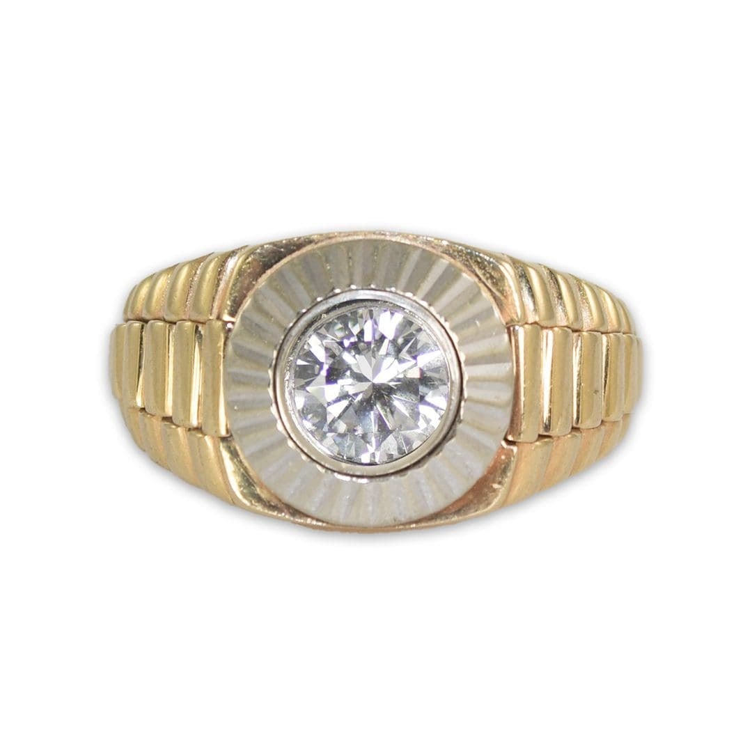 14k Yellow Gold Diamond Ring Rolex Inspired Size 8: 14k Yellow Gold Diamond Ring Rolex Inspired Size 8 This men's ring features a Rolex-inspired design crafted in 14k yellow gold. The centerpiece is a round brilliant cut natural diamond weighing approx