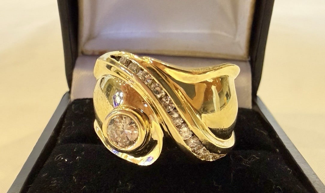 Size 12 French Diamond Ring in 14K Yellow Gold: Size 12 French Diamond Ring in 14K Yellow Gold A French 14k yellow gold diamond ring in size 12, featuring detailed design and workmanship. The ring is pre-owned, fully signed and hallmarked, and has 
