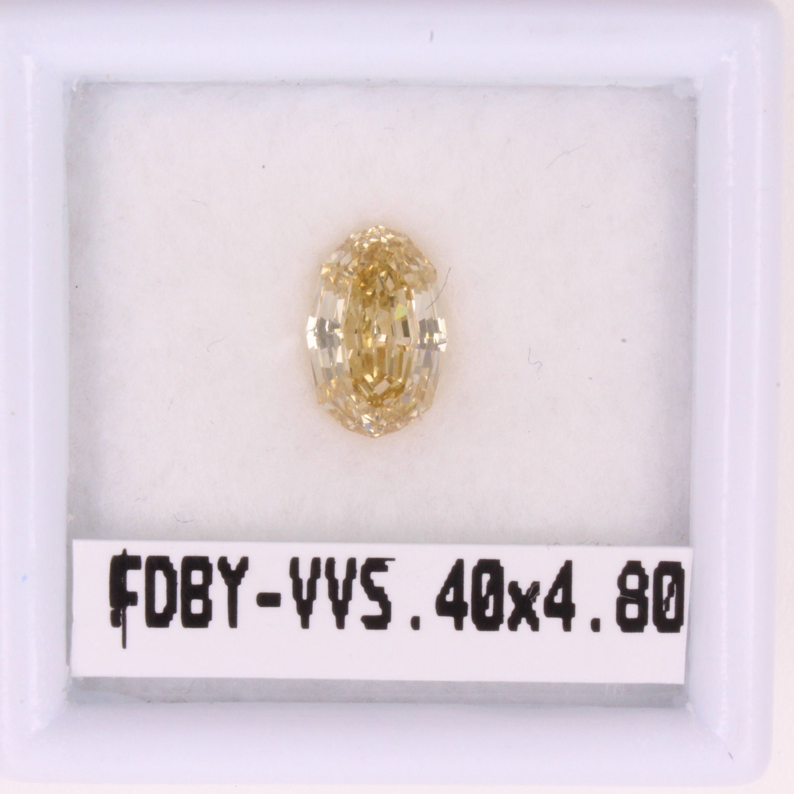 Loose Diamond - OVAL 0.93ct Yellow VVS2: Loose Diamond - OVAL 0.93ct Yellow VVS2 Source: Natural Shape: OVAL Carats: 0.93 Color: Yellow Certification: NONE The Diamond Depot Guarantee: All items in this auction are guaranteed to be 100% auth