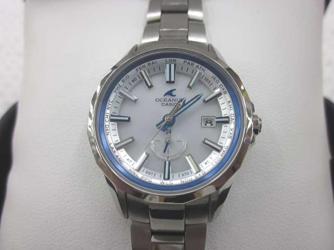 CASIO OCW-S350F-7AJF OCEANUS Manta ladies titanium quartz wristwatch: CASIO OCW-S350F-7AJF OCEANUS Manta ladies titanium quartz wristwatch This pre-owned CASIO OCEANUS Manta women's wristwatch is model OCW-S350F-7AJF, released in 2018 and made in Japan. It is a ladies' 
