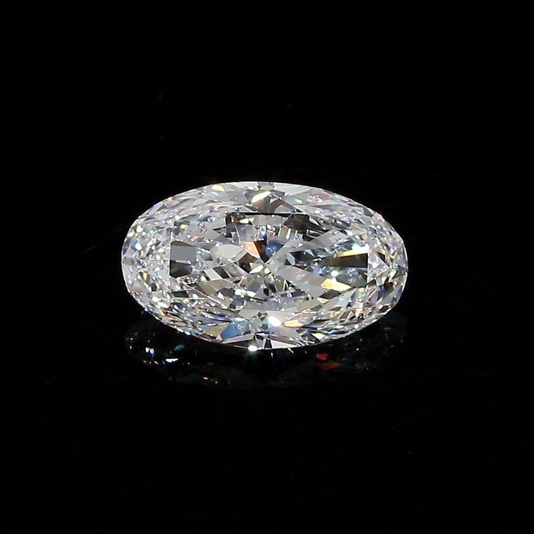Loose Diamond - OVAL 1.3ct D SI2: Loose Diamond - OVAL 1.3ct D SI2 Source: Natural Shape: OVAL Carats: 1.3 Color: D Clarity: SI2 Certification: GIA Video: