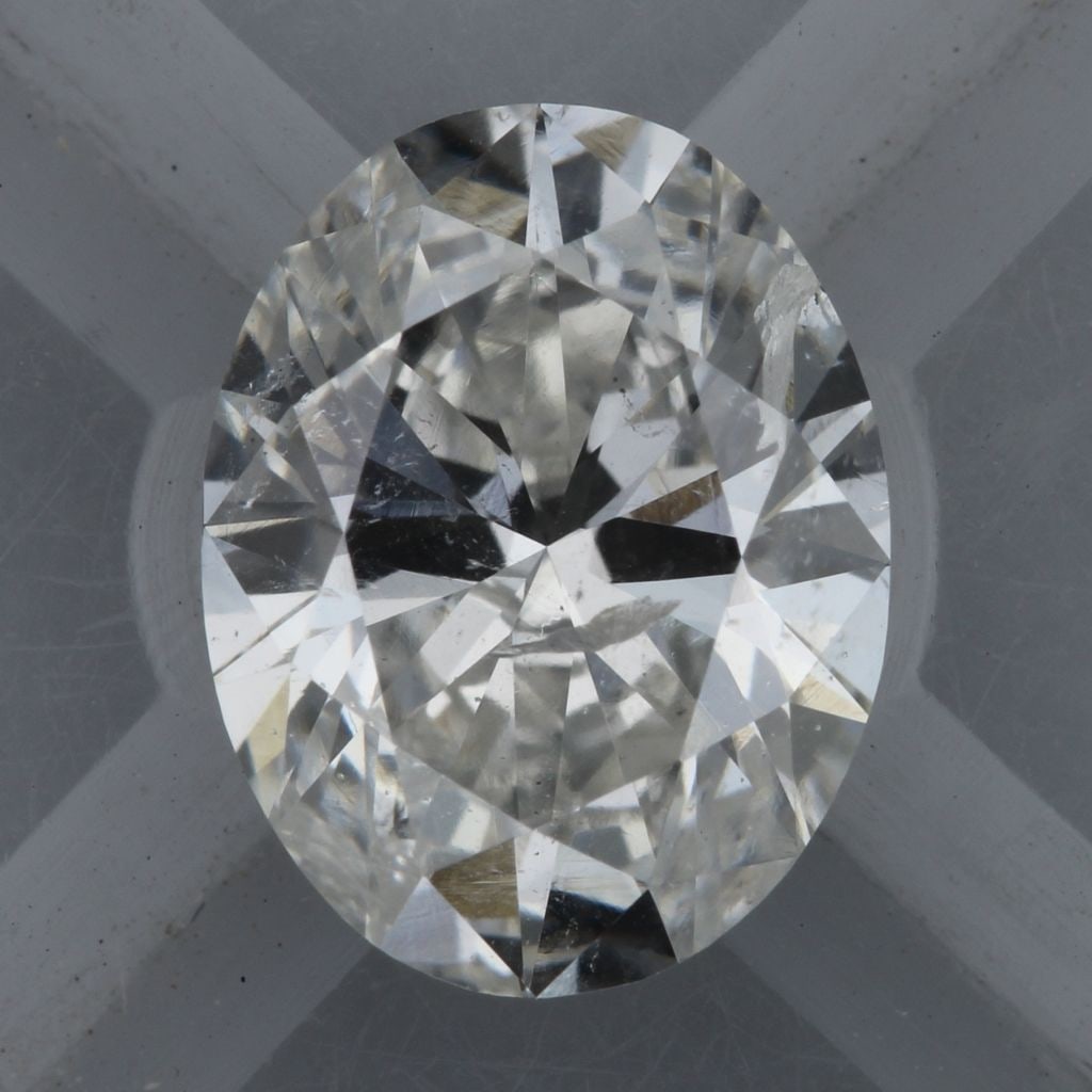 Loose Diamond - OVAL 0.81ct E I1: Loose Diamond - OVAL 0.81ct E I1 Source: Natural Shape: OVAL Carats: 0.81 Color: E Clarity: I1 Certification: GIA Video: