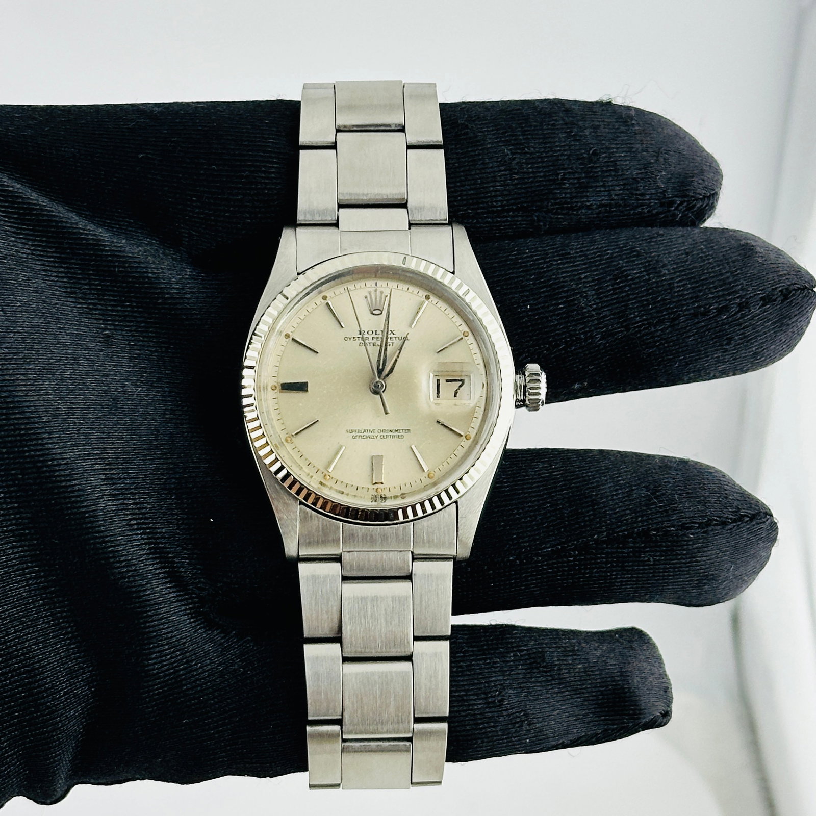 Rolex Datejust Ref 1601 Mens Watch With Silver Stick Dial and Folded Oyster Bracelet (1 of 4)
