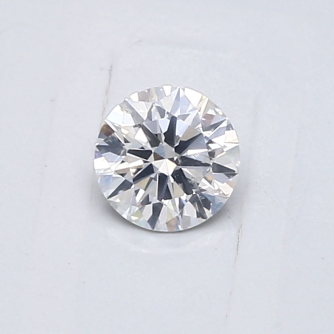 Loose Diamond - ROUND 0.4ct F I1: Loose Diamond - ROUND 0.4ct F I1 Source: Natural Shape: ROUND Carats: 0.4 Color: F Clarity: I1 Certification: GIA Video: