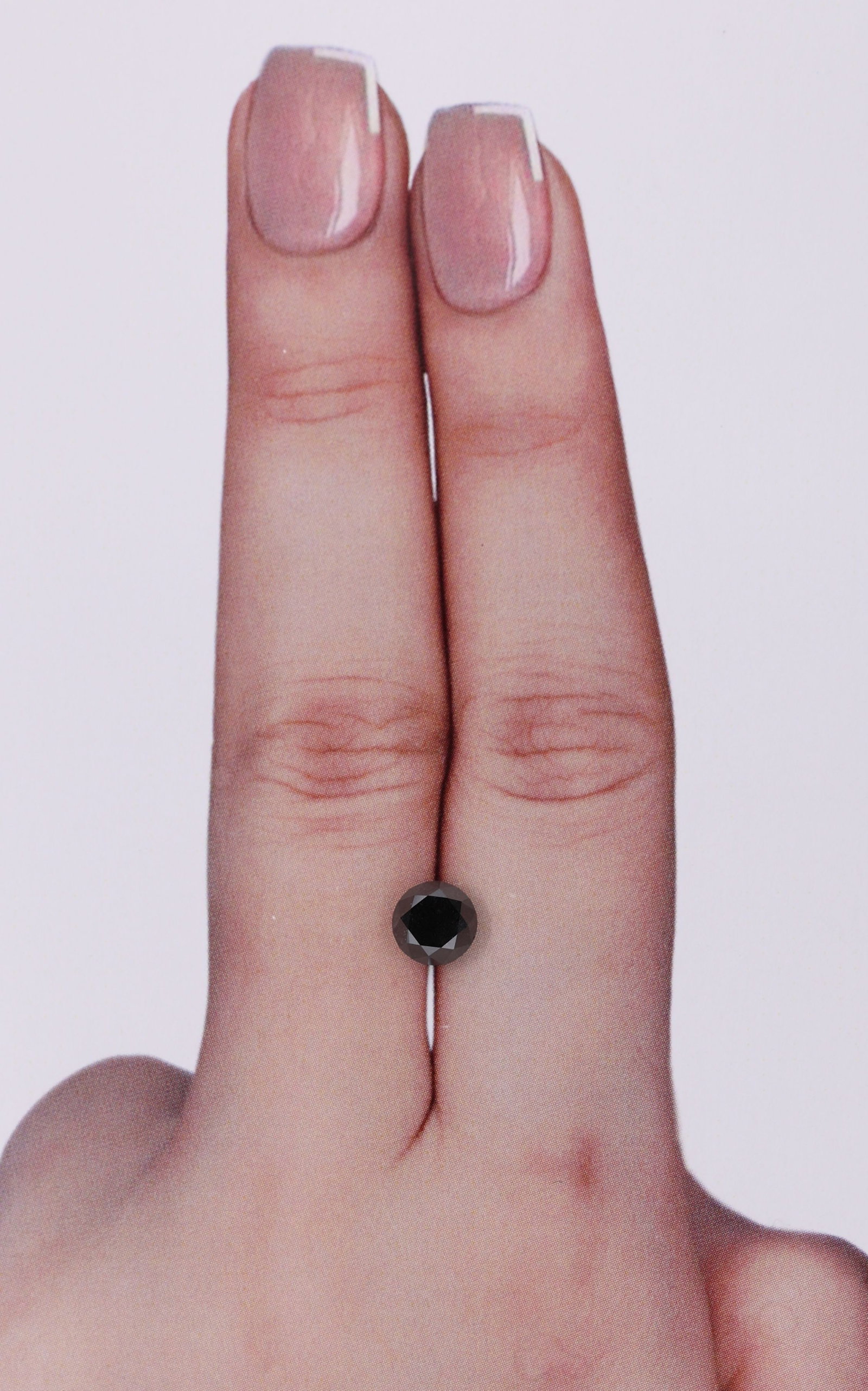 Loose Diamond - ROUND 0.99ct Fancy Black VVS2: Loose Diamond - ROUND 0.99ct Fancy Black VVS2 Source: Natural Shape: ROUND Carats: 0.99 Color: Fancy Black Certification: GIA Video: