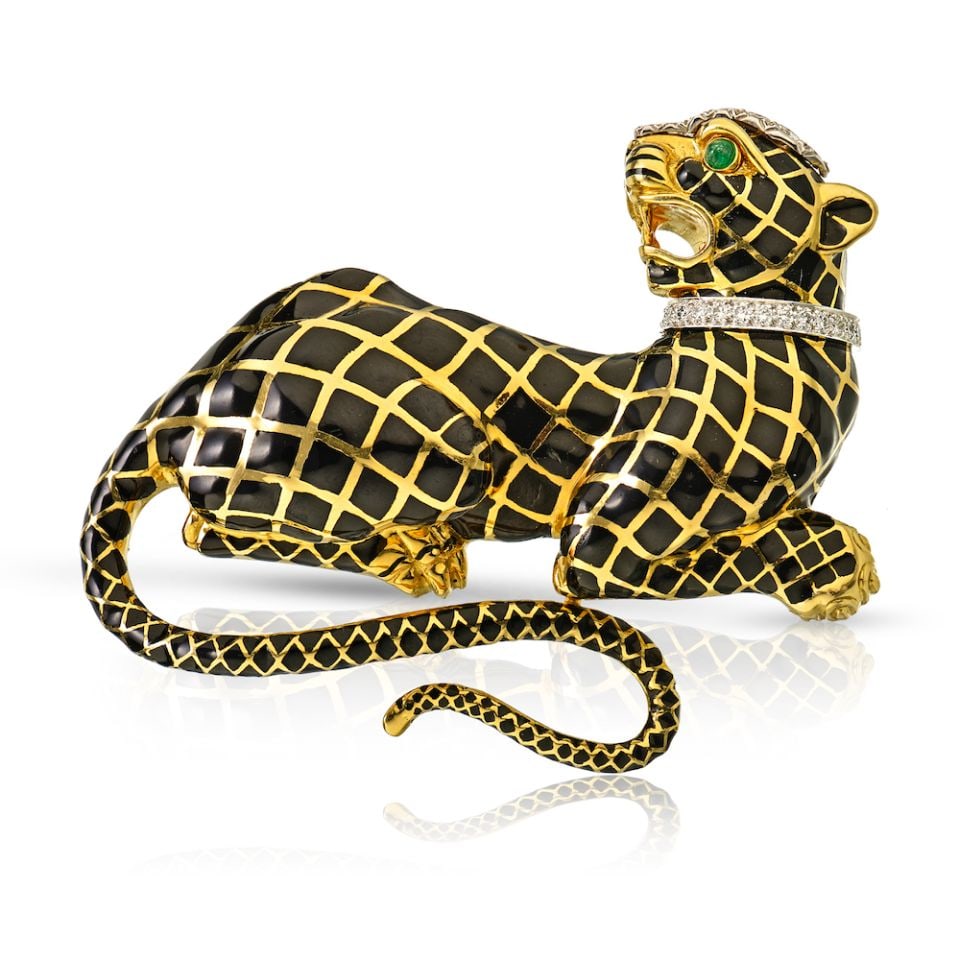 David Webb 1970s Black Enamel Panthere Brooch with Diamond Collar in 18K Gold: David Webb 1970s Black Enamel Panthere Brooch with Diamond Collar in 18K Gold This exquisite David Webb brooch captures the essence of luxury and artistry. Crafted in the 1970s, it showcases a sculpte