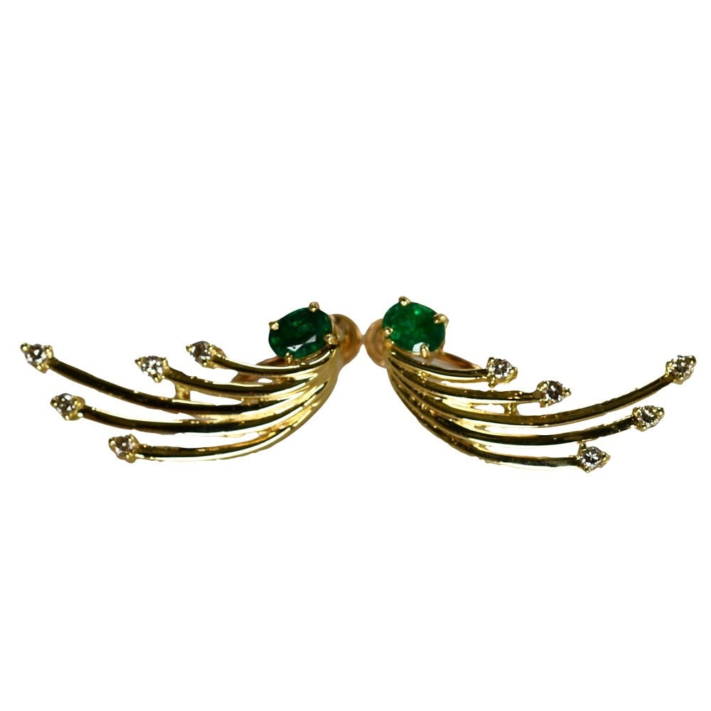 Unbranded 14K Yellow Gold Dangle Earrings with Emerald and Diamond 6.3g: Unbranded 14K Yellow Gold Dangle Earrings with Emerald and Diamond 6.3g Pair of emerald and diamond dangle/drop earrings crafted in 14k yellow gold. The earrings feature natural oval emeralds with a b