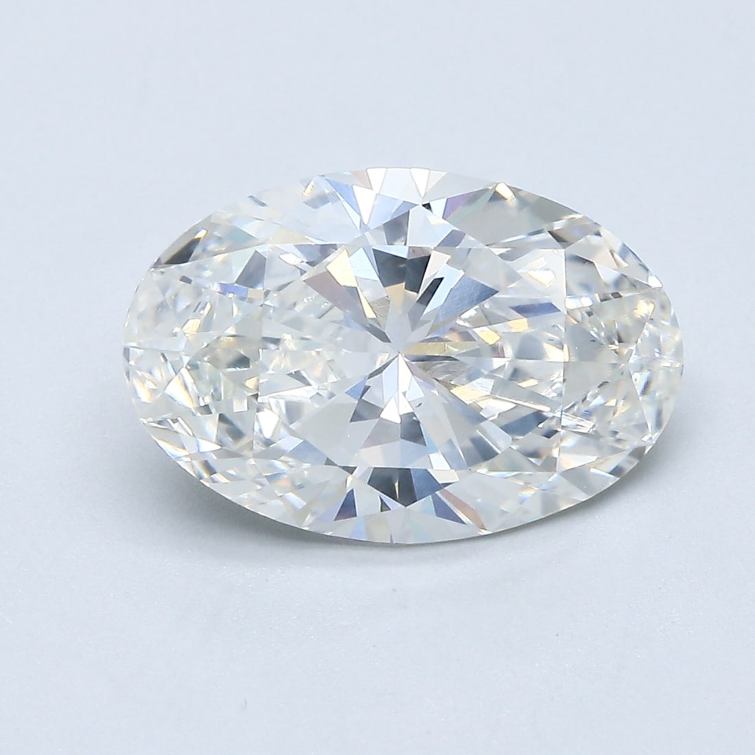 Loose Diamond - OVAL 3.6ct G SI1: Loose Diamond - OVAL 3.6ct G SI1 Source: Natural Mined Diamond Shape: OVAL Carats: 3.6 Color: G Clarity: SI1 Certification: GIA Condition: Pre-Owned The Diamond Depot Guarantee: All items in this auct