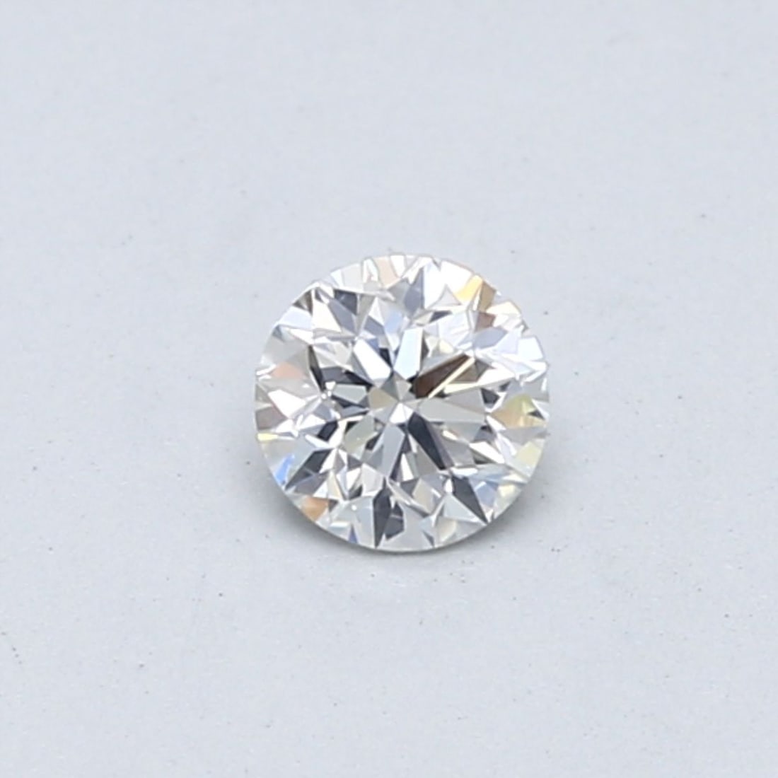 Loose Diamond - ROUND 0.3ct F SI1: Loose Diamond - ROUND 0.3ct F SI1 Source: Natural Shape: ROUND Carats: 0.3 Color: F Clarity: SI1 Certification: GIA Video: