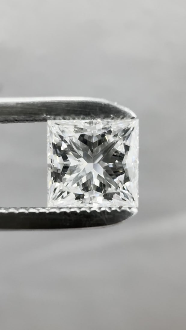 Loose Diamond - PRINCESS 0.57ct E VVS2 (1 of 1)