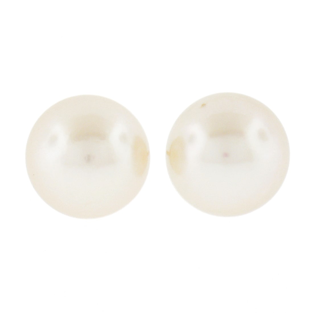 14k Yellow Gold Cultured Pearl Stud Earrings 7.9mm Round White Pair: 14k Yellow Gold Cultured Pearl Stud Earrings 7.9mm Round White Pair Classic stud earrings crafted in solid 14k yellow gold and set with two round white cultured pearls. Designed for pierced ears, they