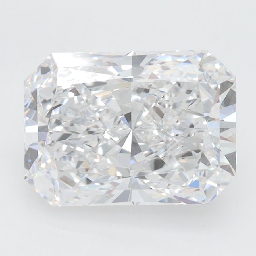 Loose Diamond - RADIANT 3.05ct D VVS1: Loose Diamond - RADIANT 3.05ct D VVS1 Source: This is a real non-mined Diamond that has been grown in a lab Shape: RADIANT Carats: 3.05 Color: D Clarity: VVS1 Certification: GIA Video: