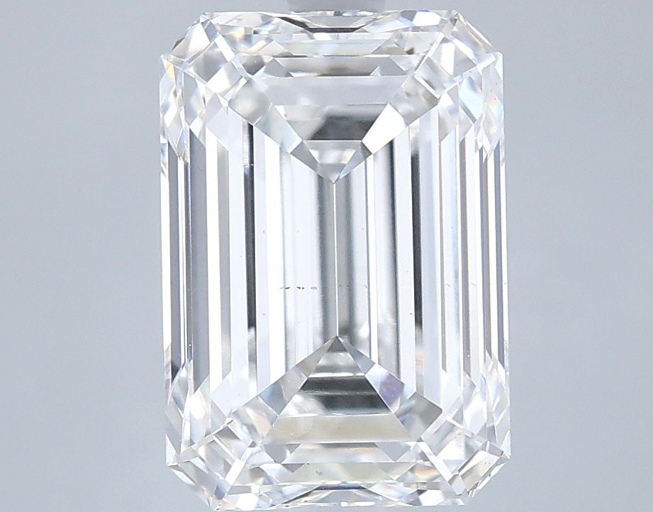 Loose Diamond - EMERALD 3.89ct D VS2: Loose Diamond - EMERALD 3.89ct D VS2 Source: This is a real non-mined Diamond that has been grown in a lab Shape: EMERALD Carats: 3.89 Color: D Clarity: VS2 Certification: IGI Video: Video Link The