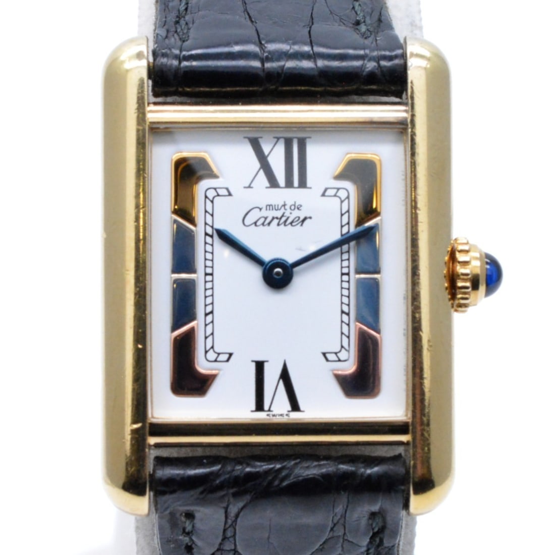 Cartier Must Tank SM 5057001 Vermeil Quartz Watch White Dial: Cartier Must Tank SM 5057001 Vermeil Quartz Watch White Dial Cartier Must Tank SM Vermeil 5057001 ladies wristwatch with a white dial and black leather belt. It features a quartz movement, vermeil cas