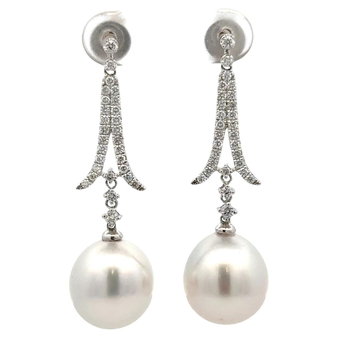 Harbor Diamonds 18K White Gold South Sea Pearl Diamond Earrings 0.60ct: Harbor Diamonds 18K White Gold South Sea Pearl Diamond Earrings 0.60ct These stunning drop earrings are crafted from 18 karat white gold and feature two exquisite South Sea pearls, each measuring 12-1