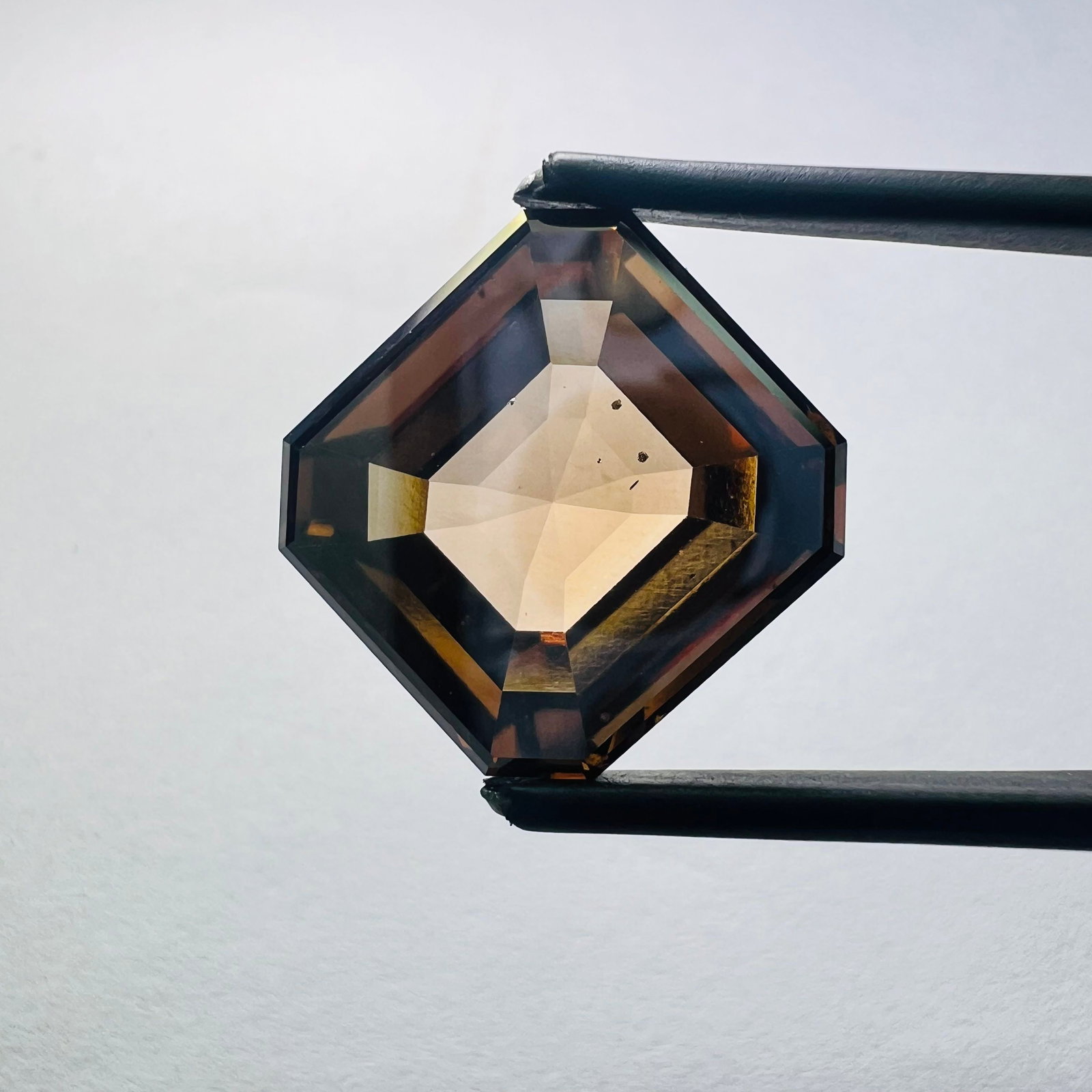 Loose Diamond - SQUARE 10.64ct Brown VS2 (1 of 1)