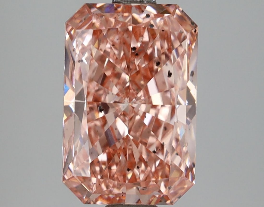 Loose Diamond - RADIANT 3.12ct Fancy Vivid Pink SI2: Loose Diamond - RADIANT 3.12ct Fancy Vivid Pink SI2 Source: This is a real non-mined Diamond that has been grown in a lab Shape: RADIANT Carats: 3.12 Color: Fancy Vivid Pink Certification: IGI Video: