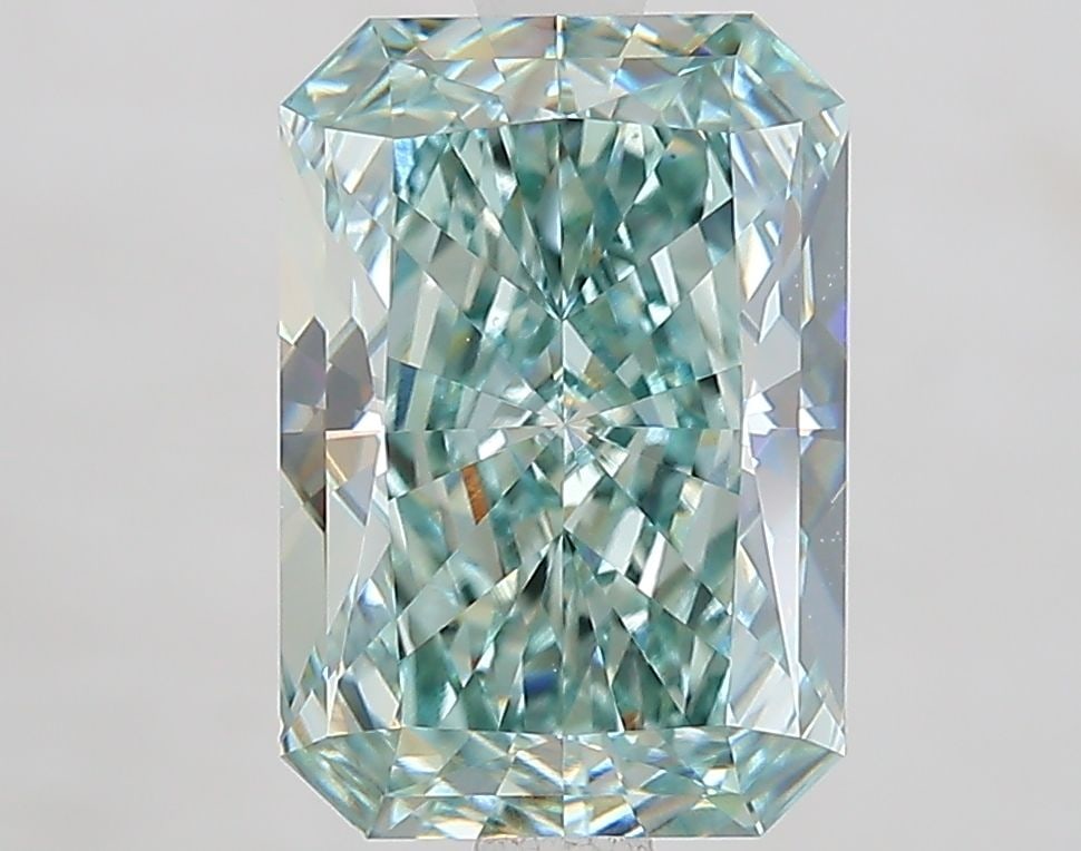 Loose Diamond - RADIANT 2.66ct Fancy Intense Green VS1: Loose Diamond - RADIANT 2.66ct Fancy Intense Green VS1 Source: This is a real non-mined Diamond that has been grown in a lab Shape: RADIANT Carats: 2.66 Color: Fancy Intense Green Certification: IGI V