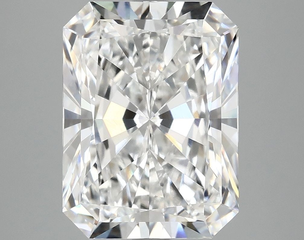 Loose Diamond - RADIANT 4.99ct D VVS2: Loose Diamond - RADIANT 4.99ct D VVS2 Source: This is a real non-mined Diamond that has been grown in a lab Shape: RADIANT Carats: 4.99 Color: D Clarity: VVS2 Certification: IGI Video: