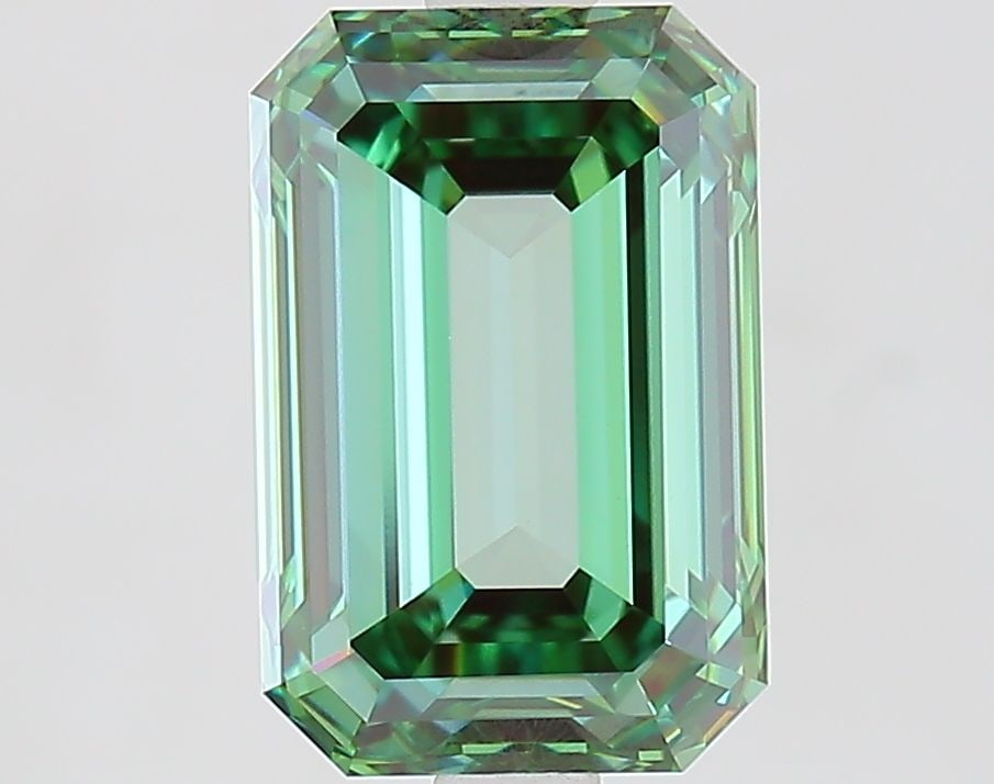 Loose Diamond - EMERALD 2.9ct Fancy Vivid Green VVS2: Loose Diamond - EMERALD 2.9ct Fancy Vivid Green VVS2 Source: This is a real non-mined Diamond that has been grown in a lab Shape: EMERALD Carats: 2.9 Color: Fancy Vivid Green Certification: IGI Video: