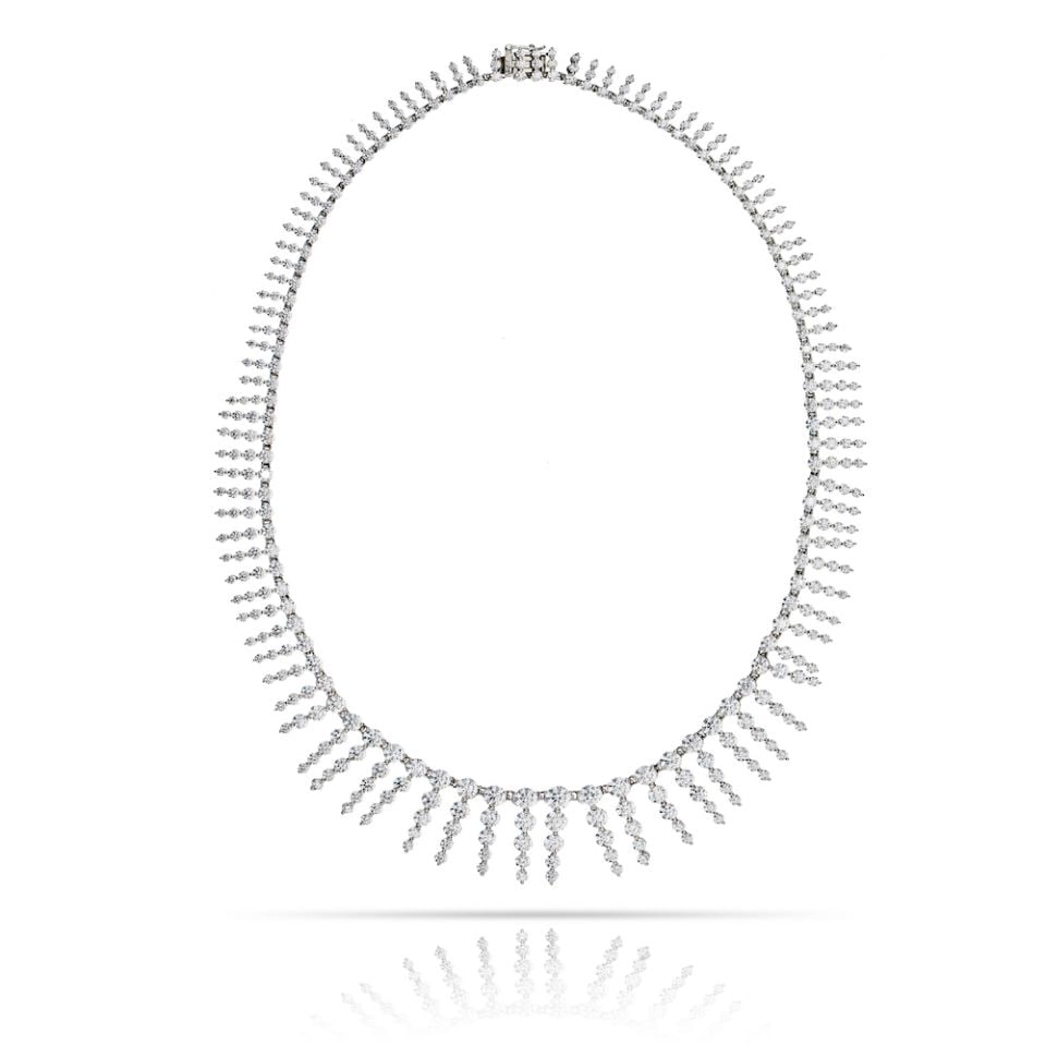 Stunning 23 Carat Diamond Bib Necklace in Platinum & 18K White Gold: Stunning 23 Carat Diamond Bib Necklace in Platinum & 18K White Gold This exquisite diamond bib necklace is crafted in a luxurious combination of platinum and 18K white gold. It features an impressive 