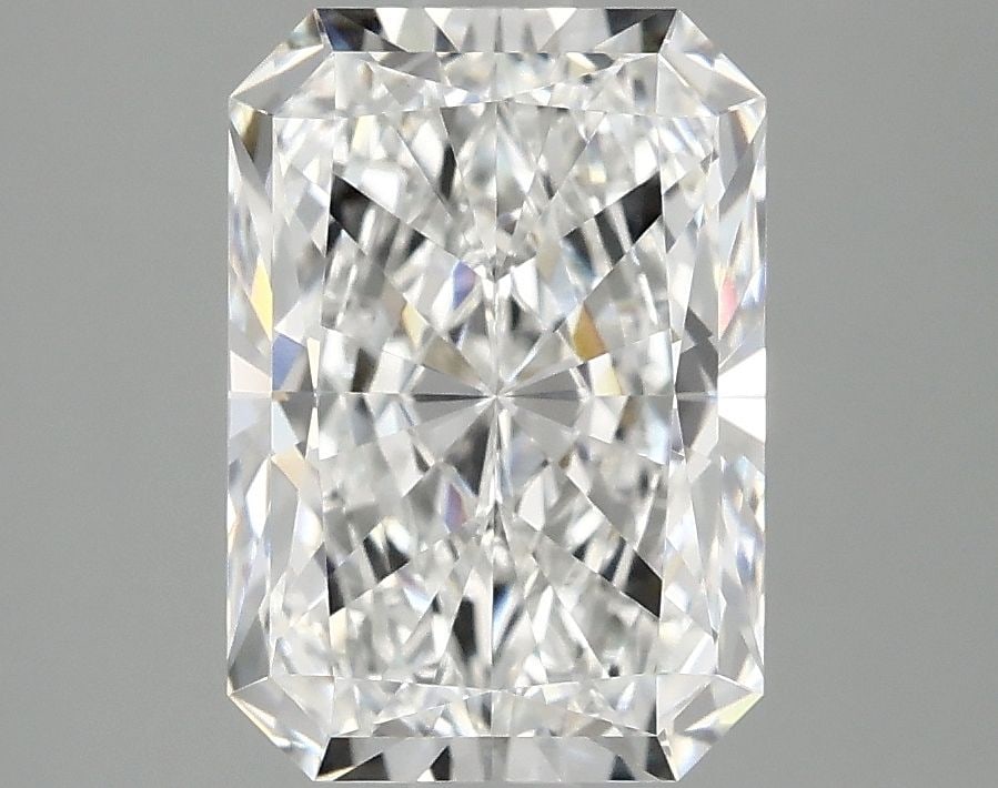 Loose Diamond - RADIANT 2.99ct E VVS2: Loose Diamond - RADIANT 2.99ct E VVS2 Source: This is a real non-mined Diamond that has been grown in a lab Shape: RADIANT Carats: 2.99 Color: E Clarity: VVS2 Certification: IGI Video: