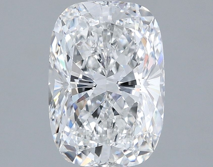 Loose Diamond - CUSHION MODIFIED 2.5ct E VS1: Loose Diamond - CUSHION MODIFIED 2.5ct E VS1 Source: This is a real non-mined Diamond that has been grown in a lab Shape: CUSHION MODIFIED Carats: 2.5 Color: E Clarity: VS1 Certification: IGI Video: