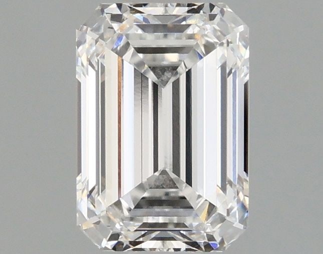 Loose Diamond - EMERALD 1.33ct E VVS2: Loose Diamond - EMERALD 1.33ct E VVS2 Source: This is a real non-mined Diamond that has been grown in a lab Shape: EMERALD Carats: 1.33 Color: E Clarity: VVS2 Certification: IGI Video: