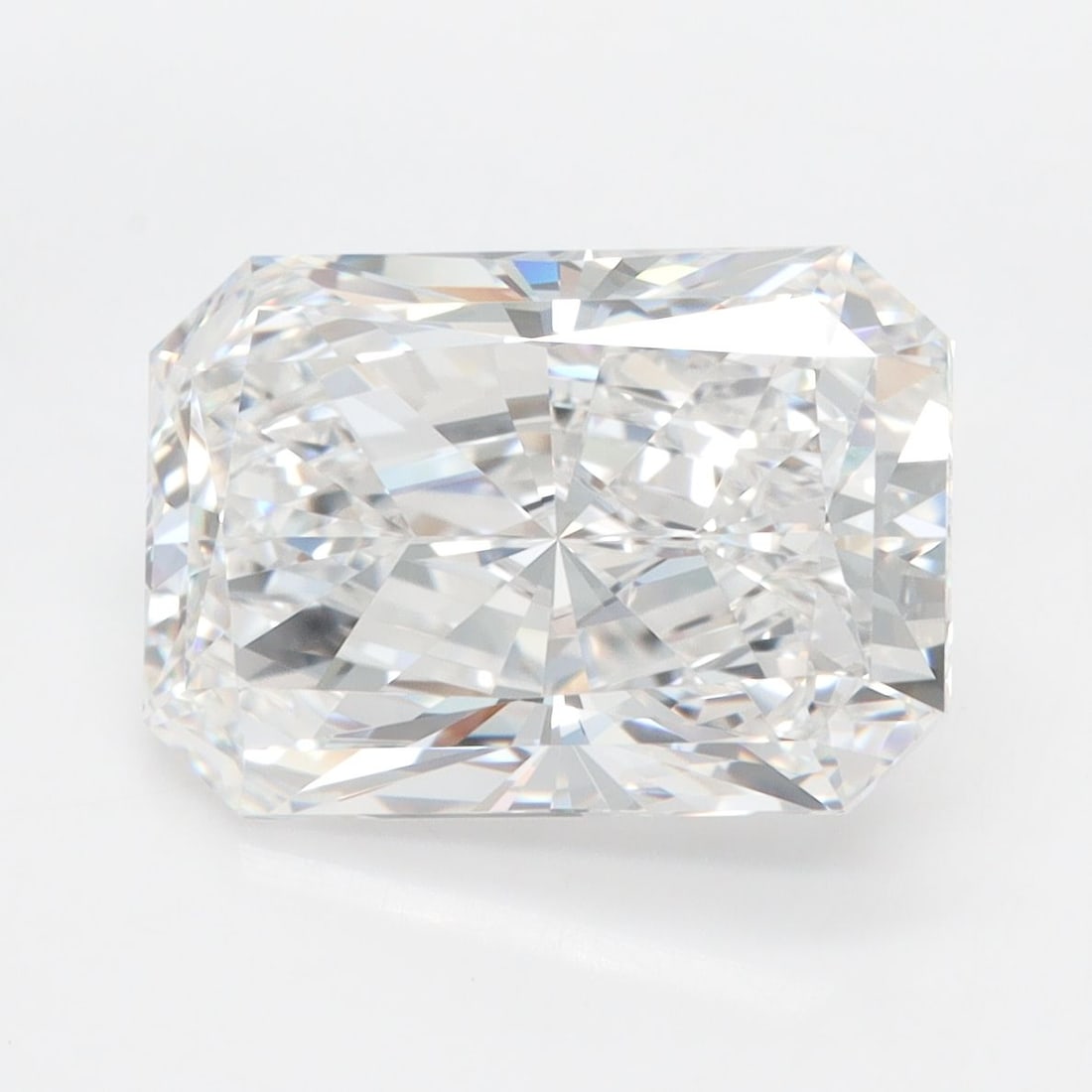 Loose Diamond - RADIANT 5.06ct D IF: Loose Diamond - RADIANT 5.06ct D IF Source: This is a real non-mined Diamond that has been grown in a lab Shape: RADIANT Carats: 5.06 Color: D Clarity: IF Certification: IGI The Diamond Depot Guarante