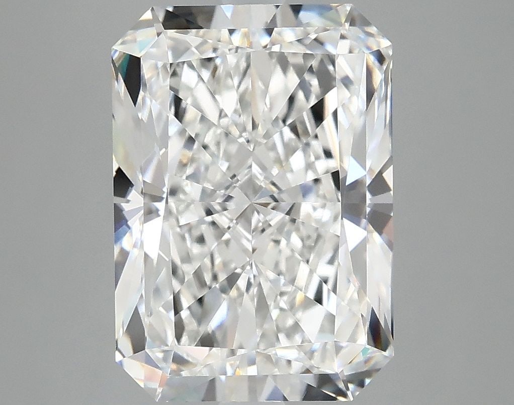 Loose Diamond - RADIANT 4.81ct E VVS2: Loose Diamond - RADIANT 4.81ct E VVS2 Source: This is a real non-mined Diamond that has been grown in a lab Shape: RADIANT Carats: 4.81 Color: E Clarity: VVS2 Certification: IGI Video: Video Link The