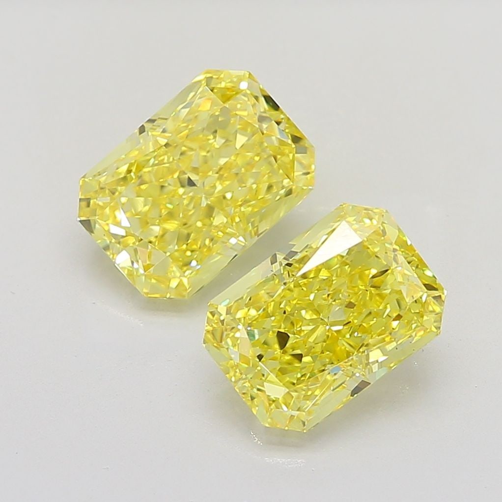 Loose Diamond - RADIANT 4.02ct Fancy Vivid Yellow VS2: Loose Diamond - RADIANT 4.02ct Fancy Vivid Yellow VS2 Source: This is a real non-mined Diamond that has been grown in a lab Shape: RADIANT Carats: 4.02 Color: Fancy Vivid Yellow Certification: IGI Vid