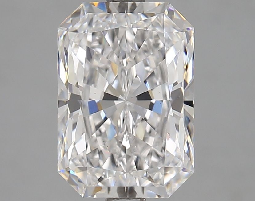 Loose Diamond - RADIANT 3.06ct D VS2: Loose Diamond - RADIANT 3.06ct D VS2 Source: This is a real non-mined Diamond that has been grown in a lab Shape: RADIANT Carats: 3.06 Color: D Clarity: VS2 Certification: GIA Video: