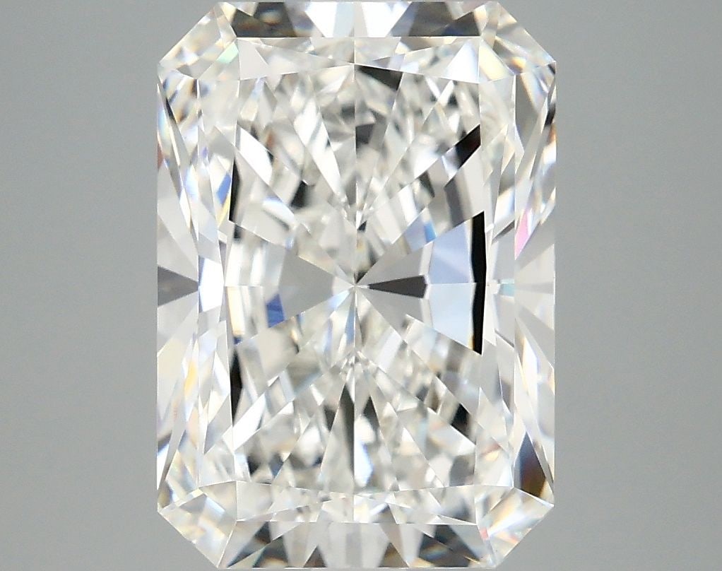 Loose Diamond - RADIANT 5.06ct E VVS2: Loose Diamond - RADIANT 5.06ct E VVS2 Source: This is a real non-mined Diamond that has been grown in a lab Shape: RADIANT Carats: 5.06 Color: E Clarity: VVS2 Certification: IGI Video:
