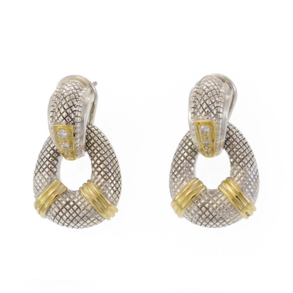 Judith Ripka 18k Gold Sterling Silver Oval Dangle Earrings with Diamonds: Judith Ripka 18k Gold Sterling Silver Oval Dangle Earrings with Diamonds Discover the elegance of these authentic Judith Ripka earrings, meticulously crafted from sterling silver and adorned with 18k 