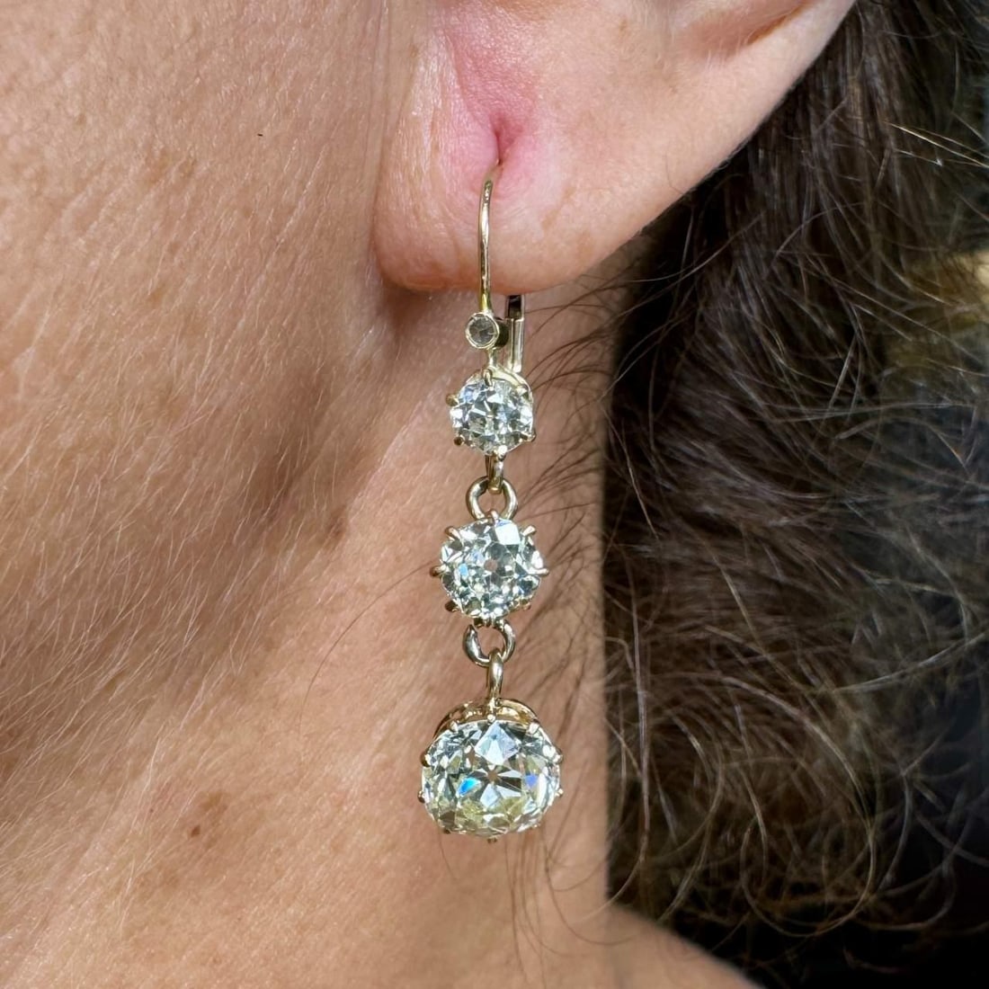 Victorian 18K Yellow Gold Earrings 7.82 Ct Old Mine Diamonds: Victorian 18K Yellow Gold Earrings 7.82 Ct Old Mine Diamonds Elevate your elegance with these exquisite Victorian earrings, crafted from 18K yellow gold. These stunning earrings feature a total of 7.8