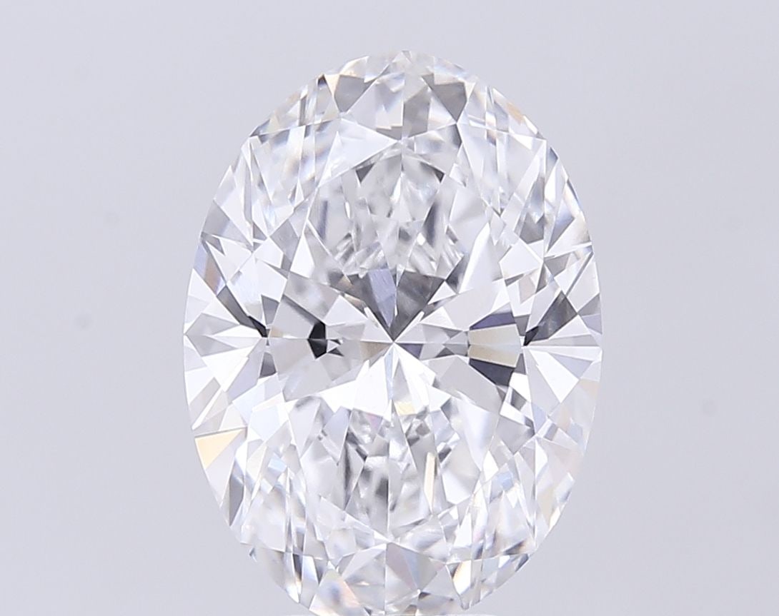 Loose Diamond - OVAL 6.73ct E VS1: Loose Diamond - OVAL 6.73ct E VS1 Source: This is a real non-mined Diamond that has been grown in a lab Shape: OVAL Carats: 6.73 Color: E Clarity: VS1 Certification: IGI The Diamond Depot Guarantee: