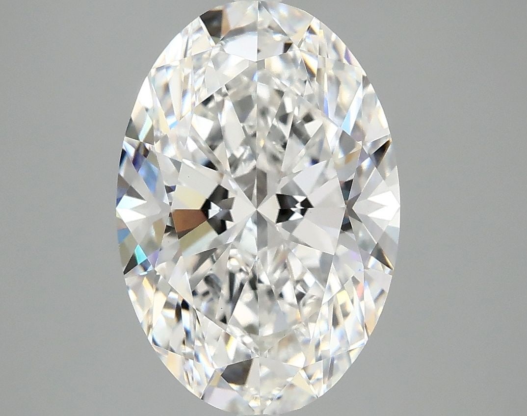Loose Diamond - OVAL 3.87ct E VS1: Loose Diamond - OVAL 3.87ct E VS1 Source: This is a real non-mined Diamond that has been grown in a lab Shape: OVAL Carats: 3.87 Color: E Clarity: VS1 Certification: IGI Video: