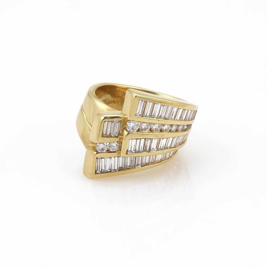 Charles Krypell 2.70ct Diamond 18k Yellow Gold Double Ribbon Ring: Charles Krypell 2.70ct Diamond 18k Yellow Gold Double Ribbon Ring This exquisite band ring, designed by Charles Krypell, showcases a stunning double ribbon design crafted from 18k yellow gold with a h