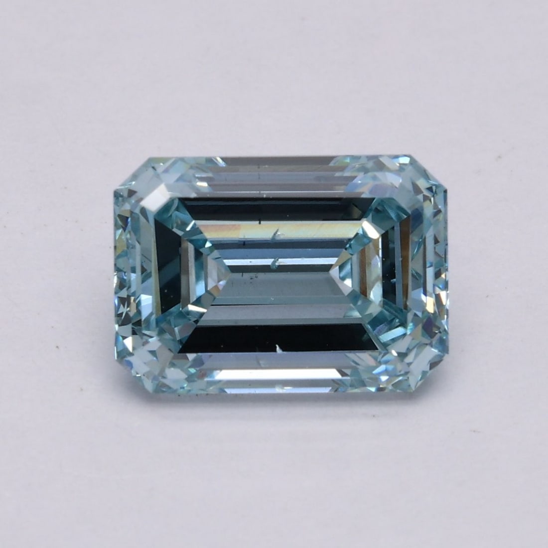 Loose Diamond - EMERALD 2.5ct Fancy Intense Blue SI1: Loose Diamond - EMERALD 2.5ct Fancy Intense Blue SI1 Source: This is a real non-mined Diamond that has been grown in a lab Shape: EMERALD Carats: 2.5 Color: Fancy Intense Blue Certification: IGI Video