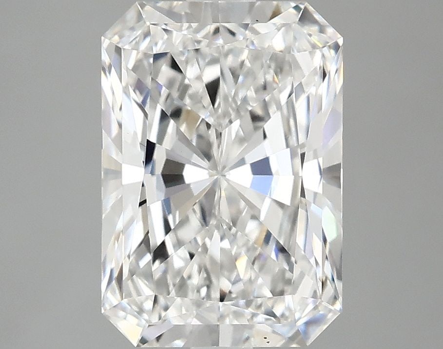 Loose Diamond - RADIANT 3.1ct E VS1: Loose Diamond - RADIANT 3.1ct E VS1 Source: This is a real non-mined Diamond that has been grown in a lab Shape: RADIANT Carats: 3.1 Color: E Clarity: VS1 Certification: IGI Video: