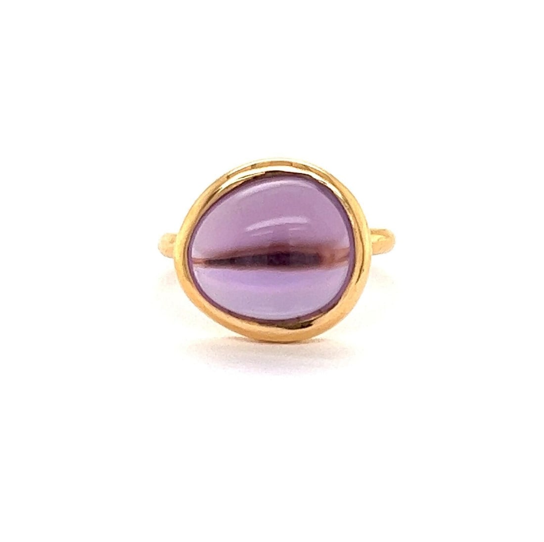 Fred Belles Rives 18k Rose Gold Amethyst Solitaire Ring 5.5: Fred Belles Rives 18k Rose Gold Amethyst Solitaire Ring 5.5 Pre-owned Fred of Paris Belles Rives ring crafted in solid 18k rose gold and set with a natural cabochon amethyst. This sculptural solitaire