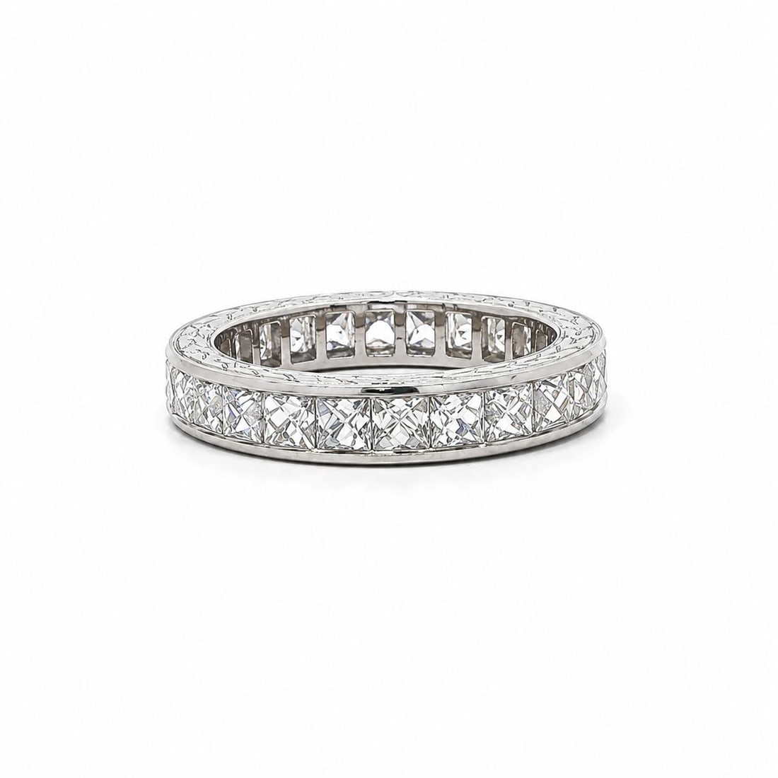 Unbranded platinum eternity ring 3ctw French cut diamonds size 4 (1 of 8)