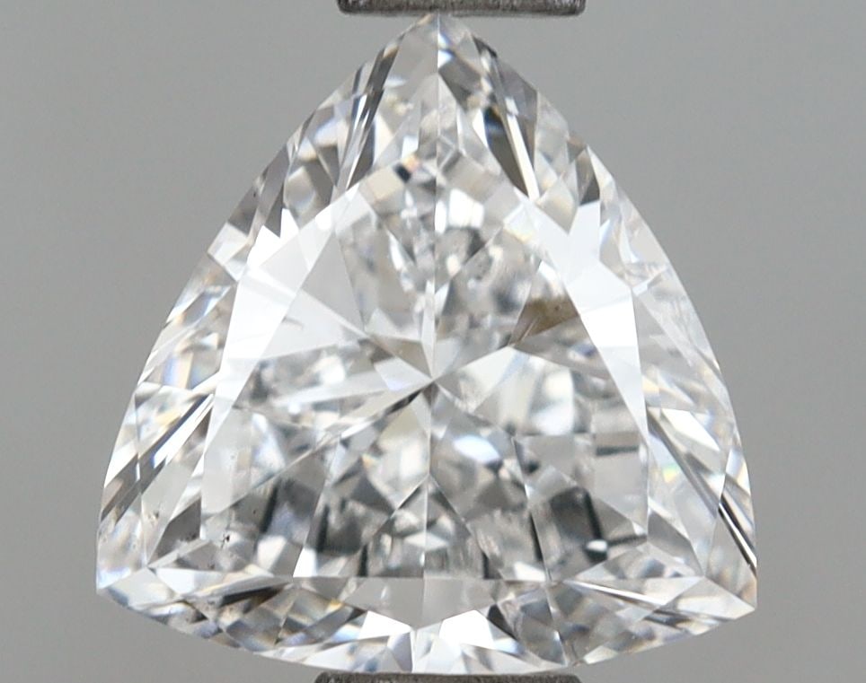 Loose Diamond - TRIANGULAR 1.08ct E VS2: Loose Diamond - TRIANGULAR 1.08ct E VS2 Source: This is a real non-mined Diamond that has been grown in a lab Shape: TRIANGULAR Carats: 1.08 Color: E Clarity: VS2 Certification: IGI Video: