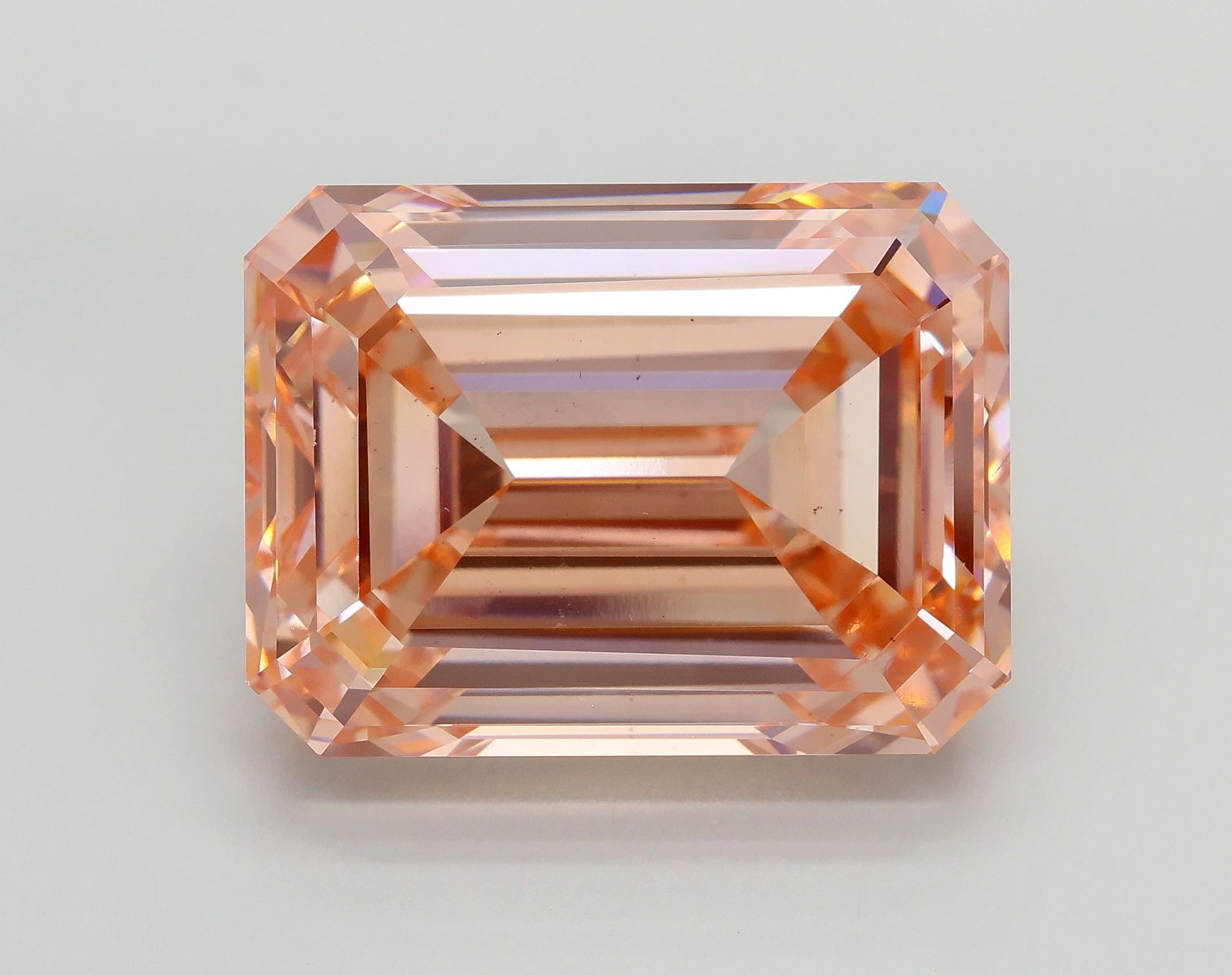 Loose Diamond - EMERALD 22.04ct Fancy Vivid Pink VS2: Loose Diamond - EMERALD 22.04ct Fancy Vivid Pink VS2 Source: This is a real non-mined Diamond that has been grown in a lab Shape: EMERALD Carats: 22.04 Color: Fancy Vivid Pink Certification: IGI Video