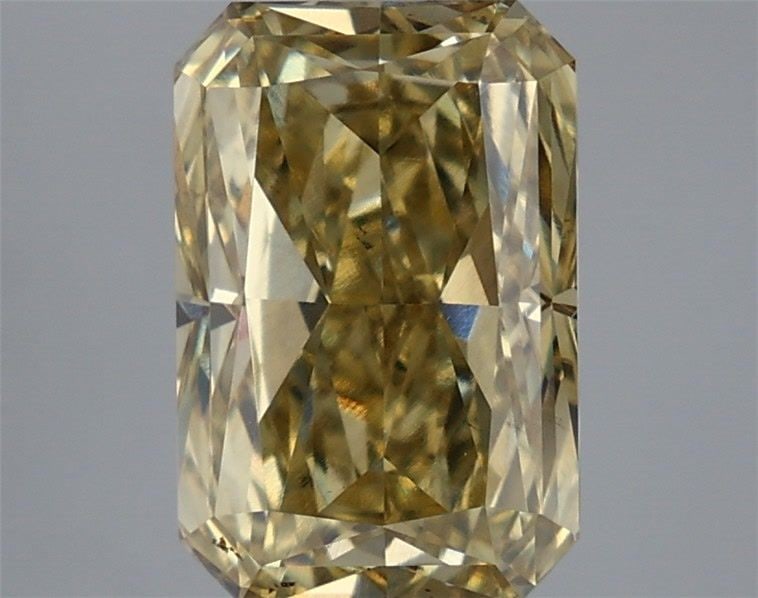Loose Diamond - RADIANT 3.81ct Fancy Intense Yellow VS2: Loose Diamond - RADIANT 3.81ct Fancy Intense Yellow VS2 Source: This is a real non-mined Diamond that has been grown in a lab Shape: RADIANT Carats: 3.81 Color: Fancy Intense Yellow Certification: IGI