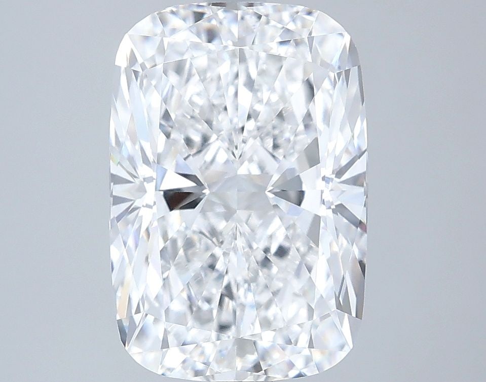 Loose Diamond - CUSHION MODIFIED 3.76ct D VVS2: Loose Diamond - CUSHION MODIFIED 3.76ct D VVS2 Source: This is a real non-mined Diamond that has been grown in a lab Shape: CUSHION MODIFIED Carats: 3.76 Color: D Clarity: VVS2 Certification: IGI Vide