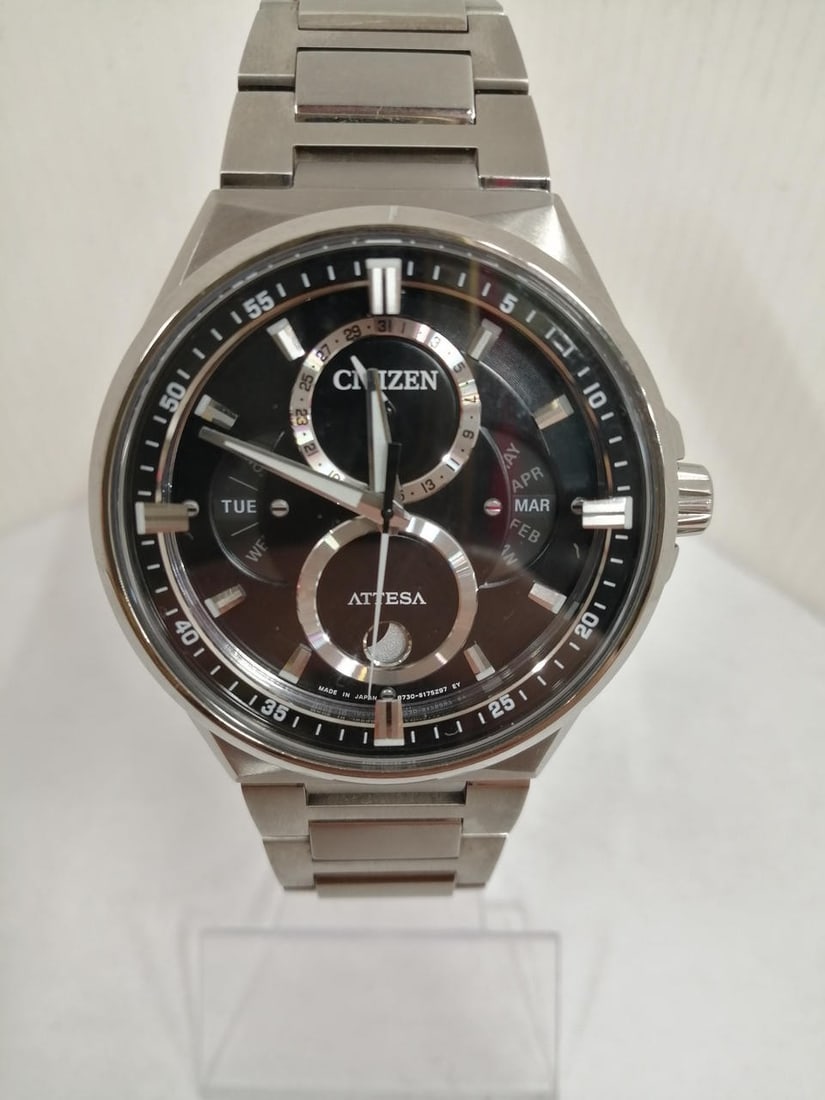 Citizen Attesa mens titanium wristwatch model 8730-S127912 solar: Citizen Attesa mens titanium wristwatch model 8730-S127912 solar Pre-owned CITIZEN ATTESA men's wristwatch with Eco-Drive solar movement. This Japan-made model features a titanium case and matching ti