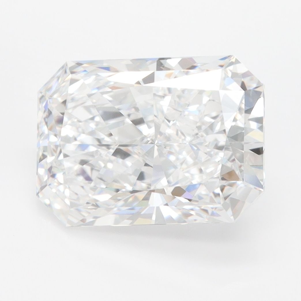 Loose Diamond - RADIANT 4.04ct D FL: Loose Diamond - RADIANT 4.04ct D FL Source: This is a real non-mined Diamond that has been grown in a lab Shape: RADIANT Carats: 4.04 Color: D Clarity: FL Certification: GIA The Diamond Depot Guarante